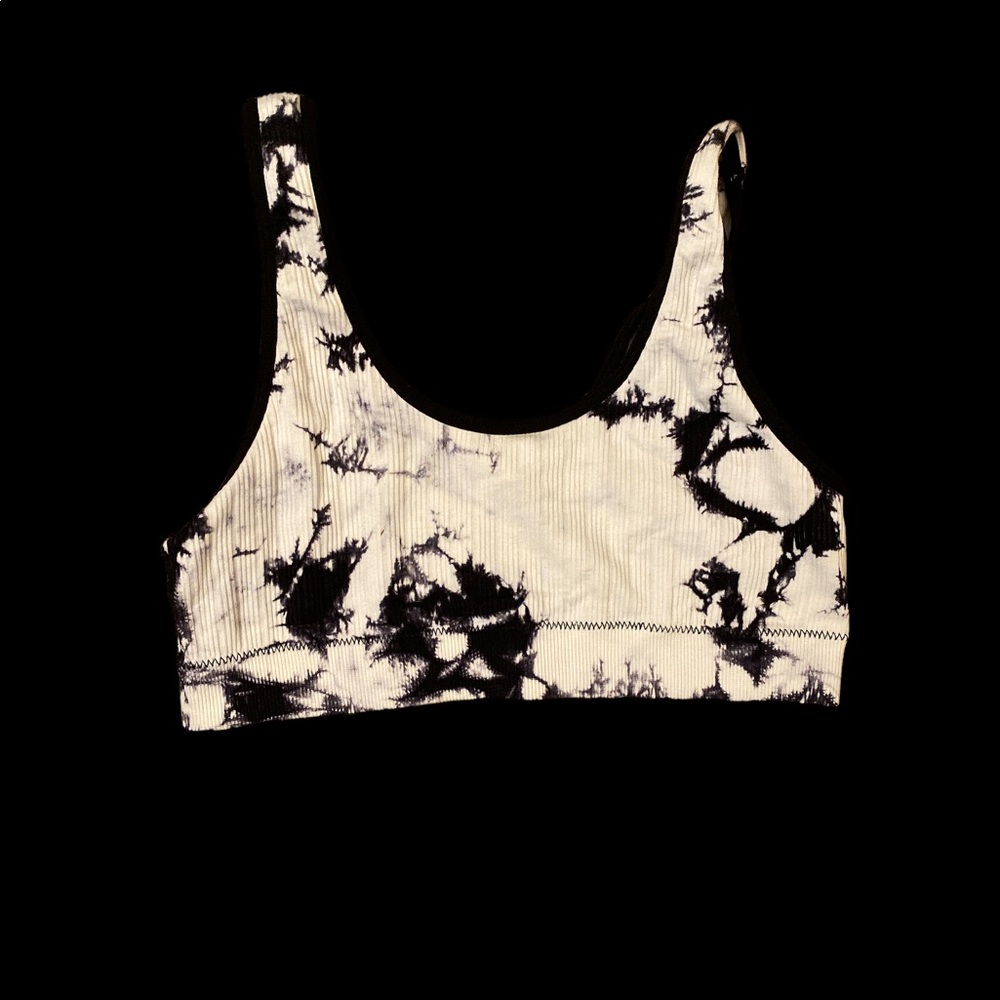 Sports bra